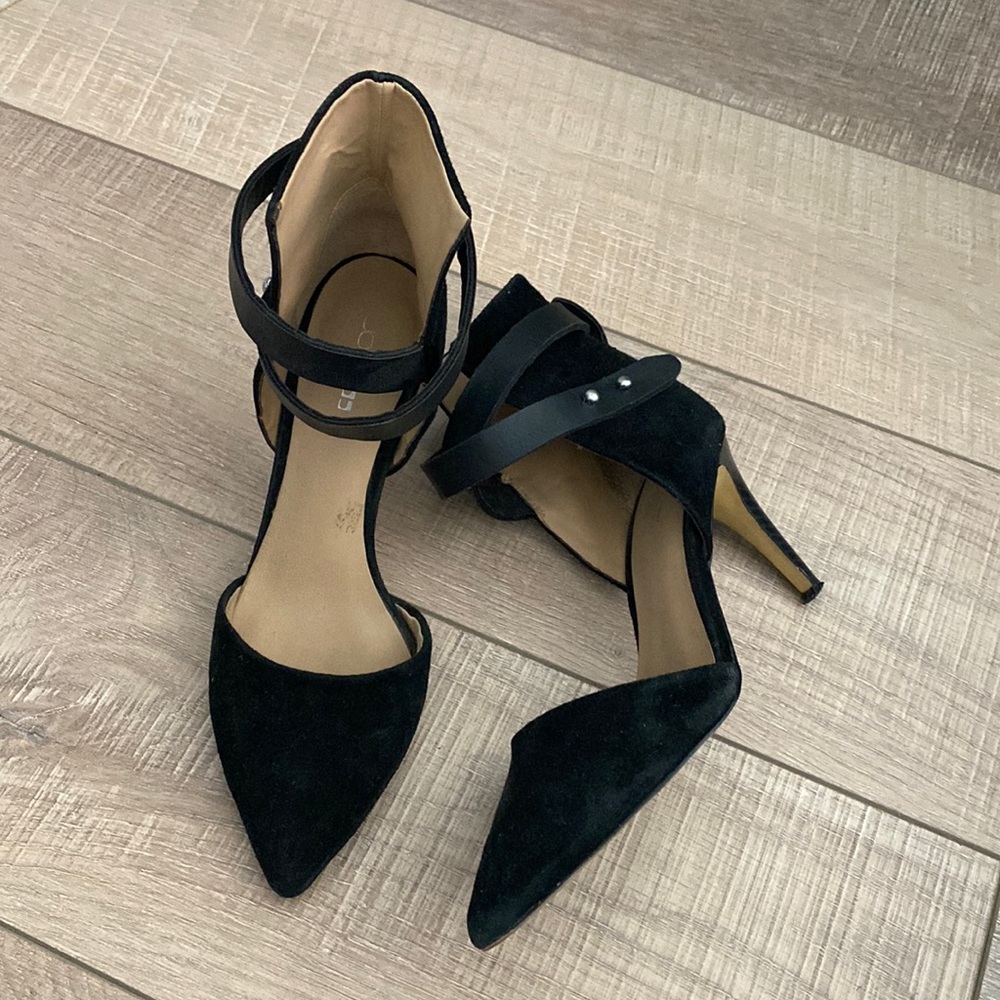 High heels sandals